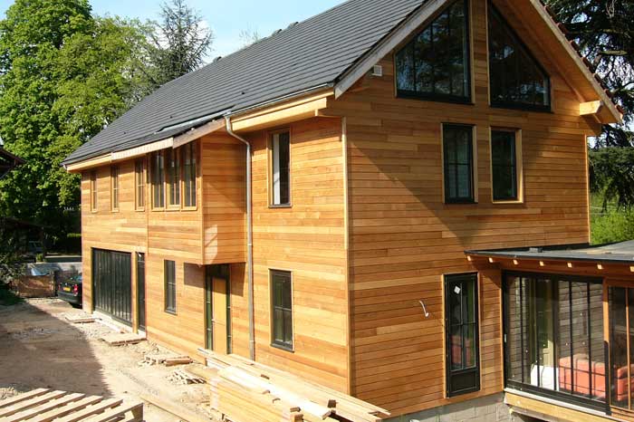 Construction of a large wooden house