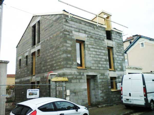 Joinery and roofing - street side